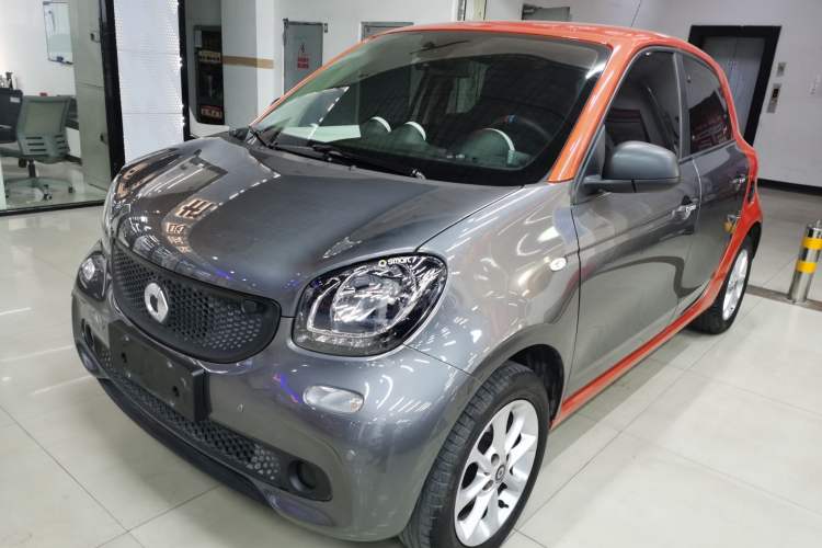 Used smart forfour 2018 1.0L 52 kW Dynamic Edition
