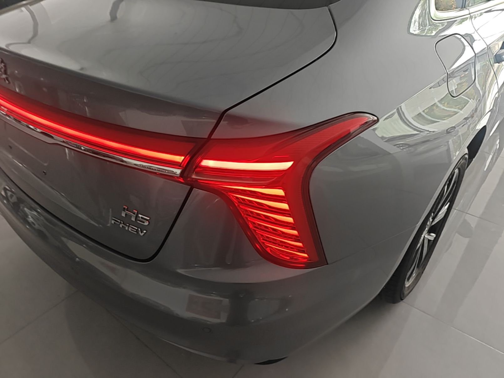 Hongqi H5 PHEV 2025 170 Super Hybrid Version — снимка 9