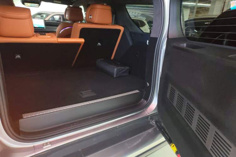 Used Tank 700 New Energy 2024 Hi4-T Extreme Edition Trunk