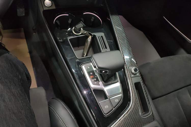 Used Audi A4L 2022 45 TFSI quattro Prestige Dynamic Edition Gear Lever