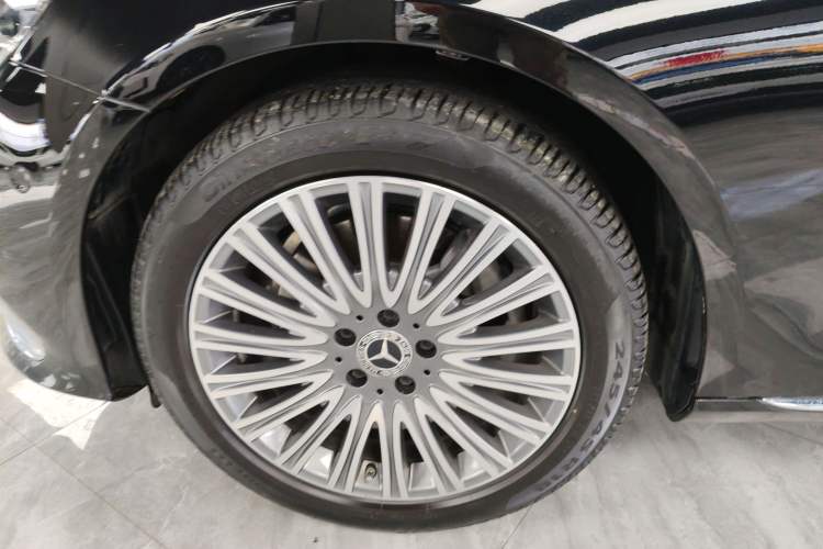 Used Mercedes-Benz E-Class 2022 Updated E 300 L Luxury Edition
