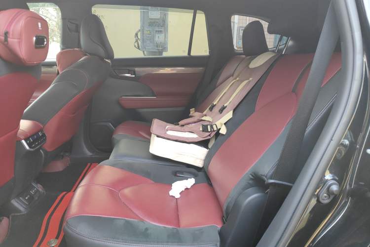 Used Toyota Crown Kluger 2024 2.5L HEV Four-Wheel Drive Flagship Edition Left Rear Seat