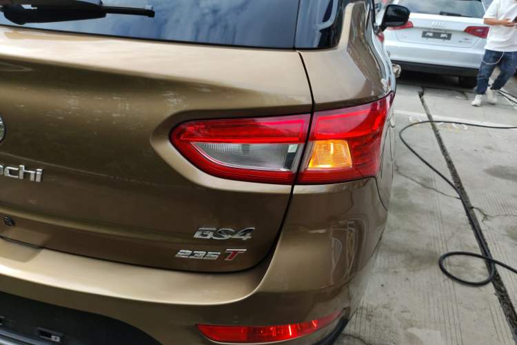 Used GAC Trumpchi GS4 2017 235T Automatic Two-Wheel Drive Elite Edition Right Rear Taillight