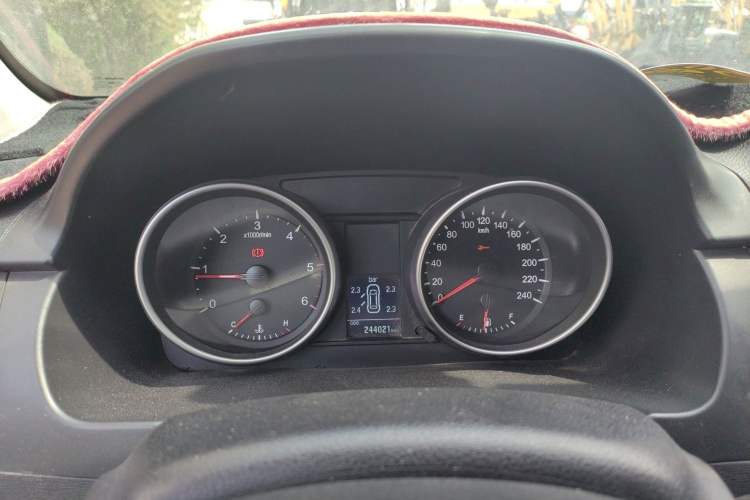 Used Haval H6 2014 Sport Edition 2.0T Diesel Manual Two-Wheel-Drive Elite Model Instrument Cluster