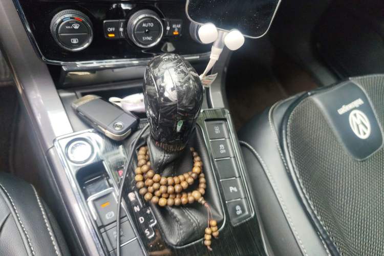 Used Volkswagen Passat 2017 330TSI DSG Luxury Edition
