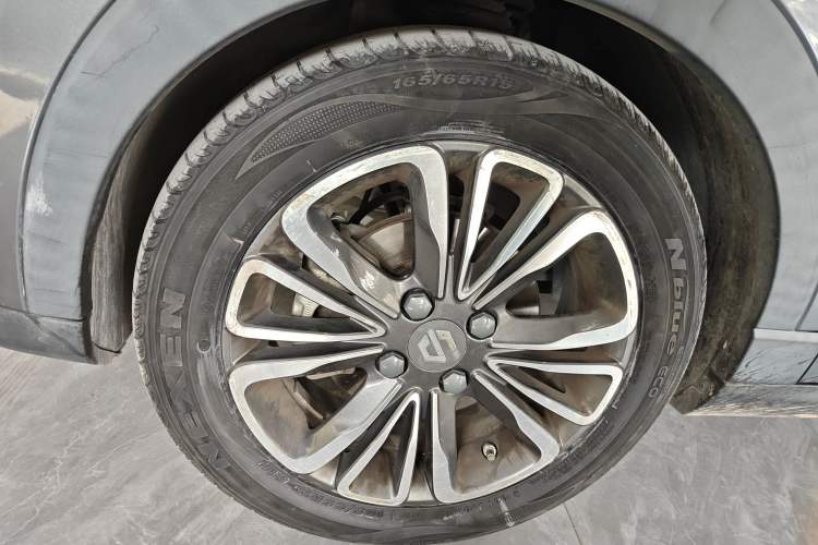 Used Leapmotor T03 2021 400 Micro-Sugar Version Left Front Wheel Hub