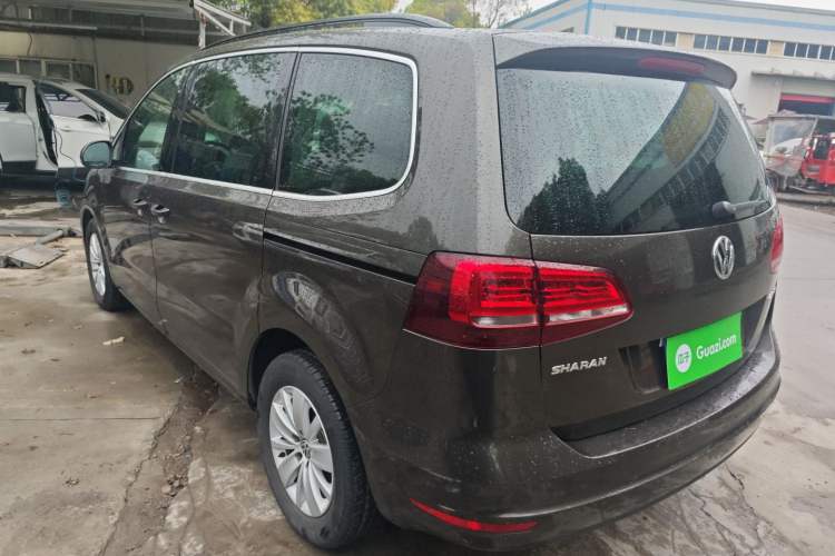 Used Volkswagen Sharan 2016 280TSI Enjoyment Model 7-Seater
