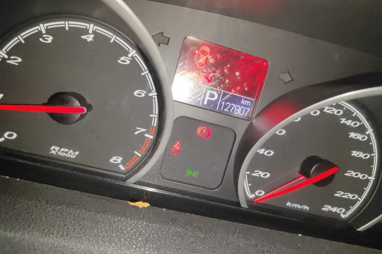 Used MG 6 2014 Hatchback 1.8L Automatic Drive Value Edition Odometer Close Up