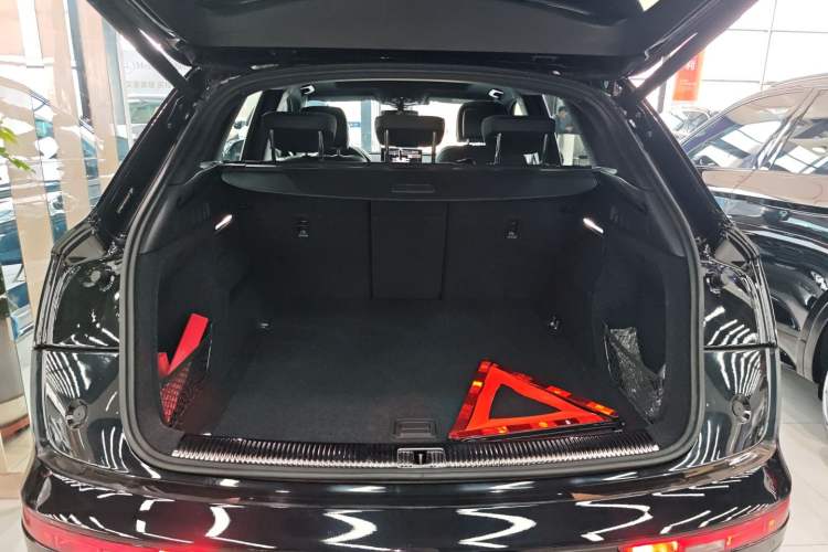 Used Audi Q5L 2023 40T Luxury Dynamic Model
