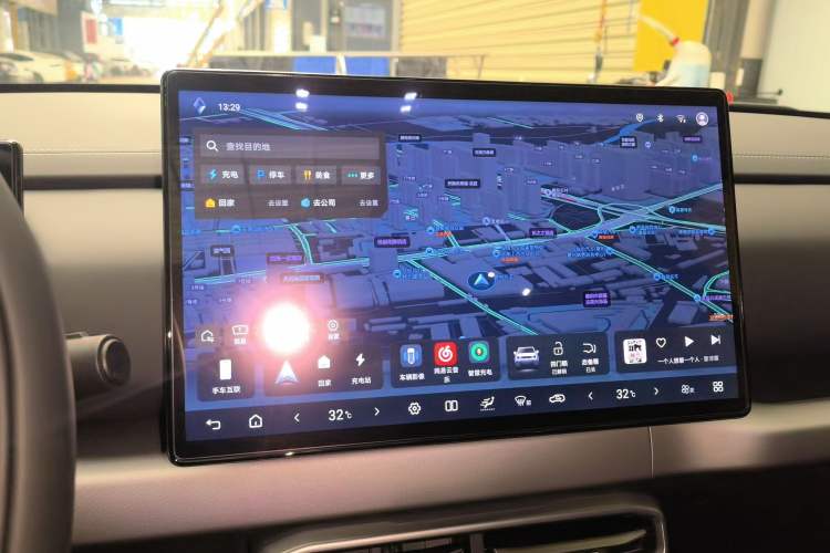 Used Formula Leopard Titanium 3 2025 501 km All-Wheel Drive Intelligent Driving Max Edition
