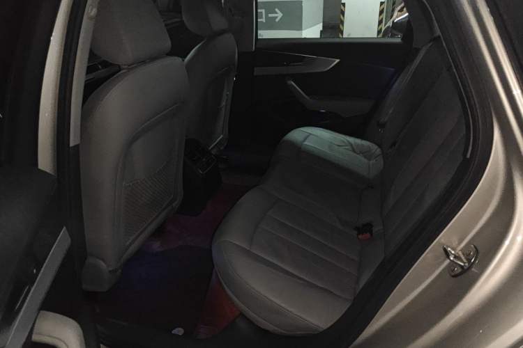 Used Audi A4L 2018 30th Anniversary Edition 40 TFSI Fashion Model