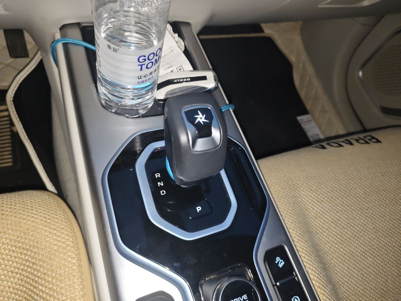 Geely Auto icon 2023 1.5TD Star Player — снимка 11