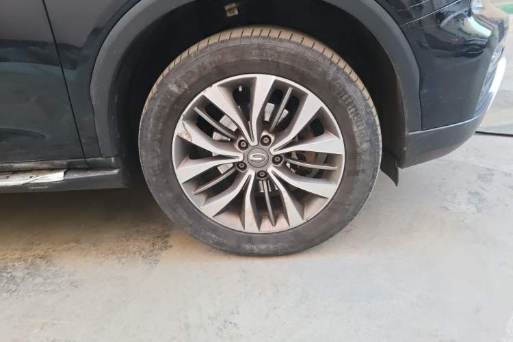 Used GAC Trumpchi GS8 2017 320T Two-Wheel Drive Luxury Smart Connectivity Version (7 Seats)