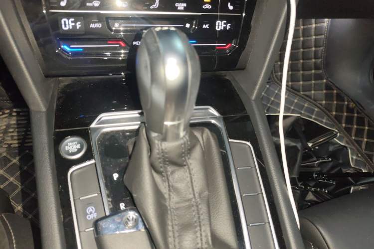 Used Volkswagen Magotan 2020 330TSI DSG Leading Model Gear Lever