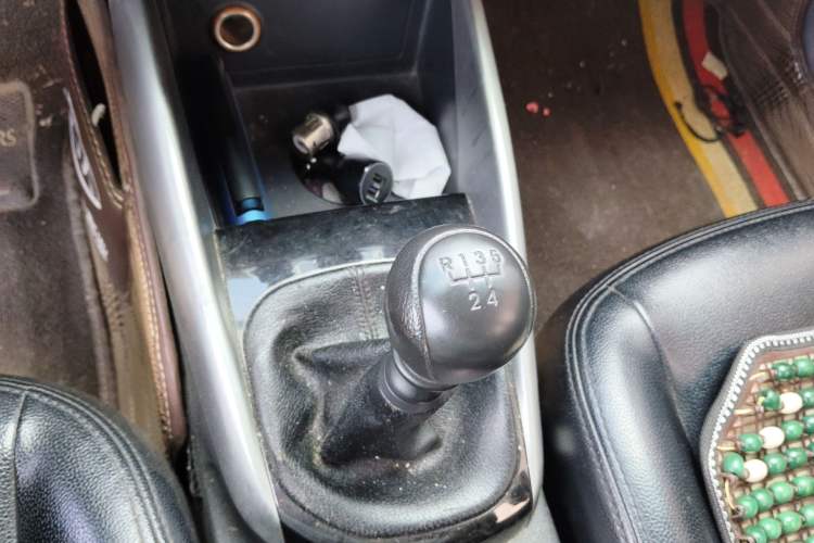 Used Kia Forte 2014 1.6L MT GL Gear Lever