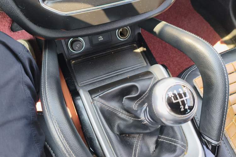 Used Zotye SR7 2016 1.5T Manual Cube Road Edition China V Standard