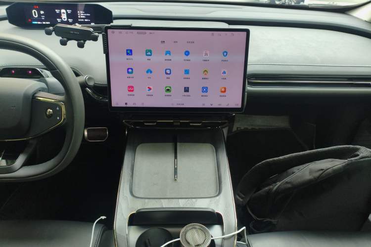 Used Hyptec GT 2023 560 Rear-Drive Tech Edition Audio And AC Panel