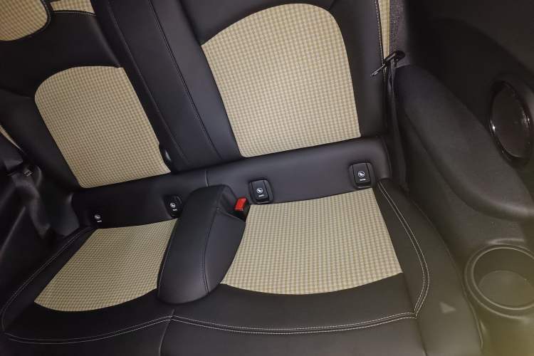 Used MINI MINI 2023 2.0T COOPER S Obsession Edition