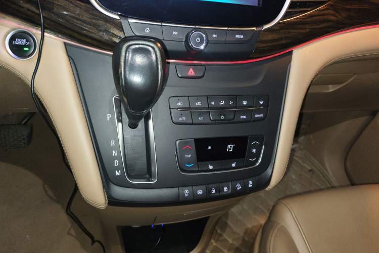 Used Buick GL8 2017 ES 28T Premium Version China V Standard
