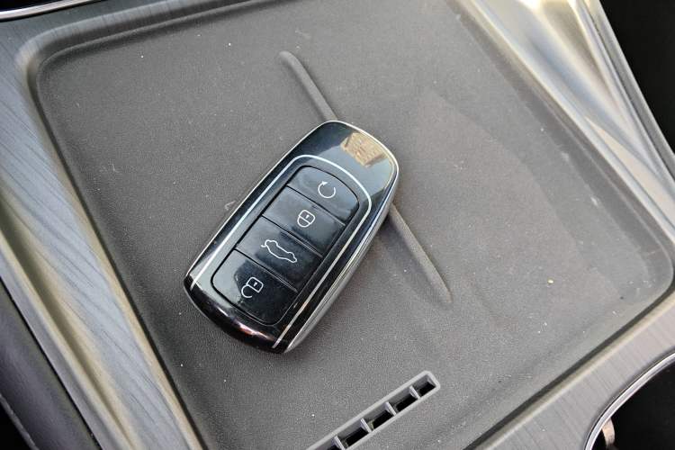 Used Chery Tiggo 8 PLUS 2025 290TGDI DCT Luxury 5-Seater
