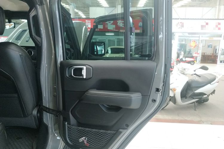 Used Jeep Gladiator 2022 3.6L Pioneer Edition
