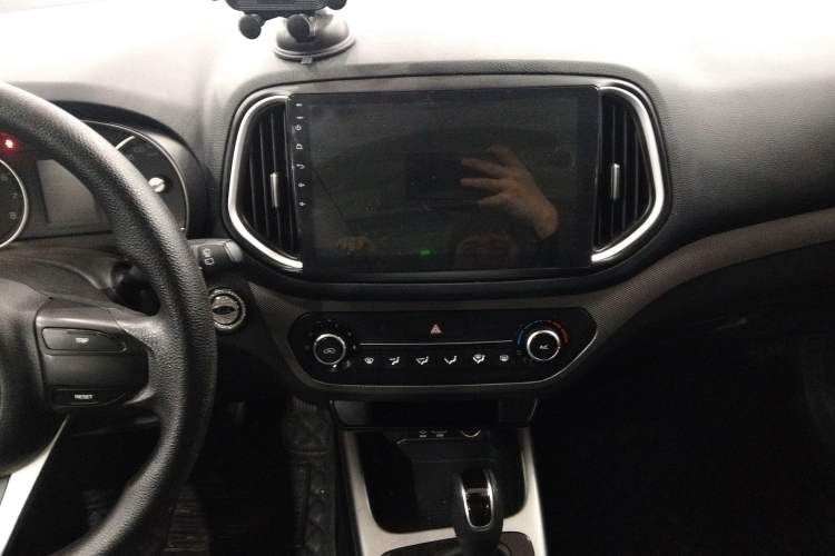 Used Kia KX3 2017 1.6L Automatic Aoya Version
