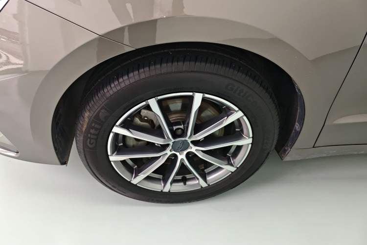 Used Geely Auto Emgrand GT 2021 1.8T Flagship Edition
