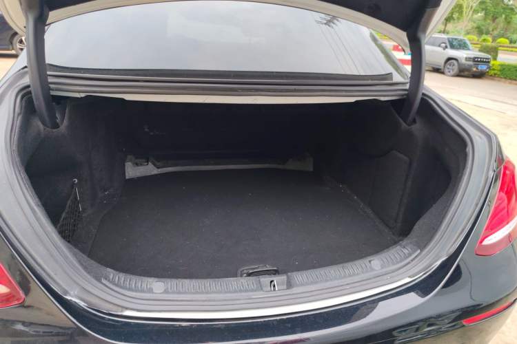 Used Mercedes-Benz E-Class 2018 E 300 L Luxury Model