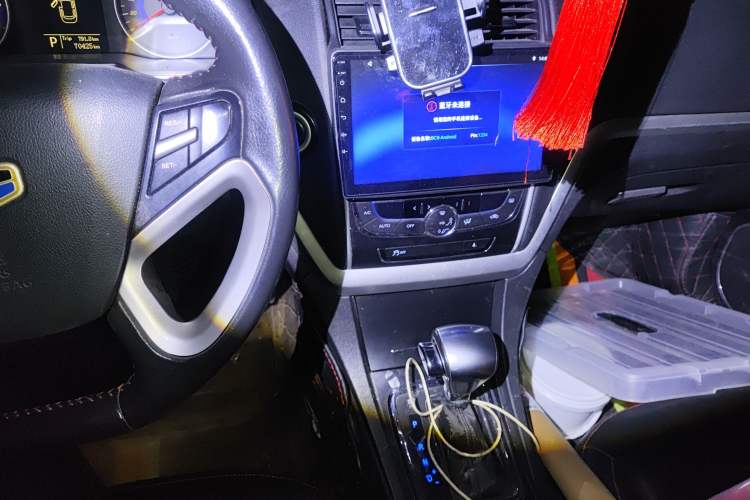 Used Geely Auto Emgrand 2015 Sedan 1.3T CVT Upward Edition Audio And AC Panel