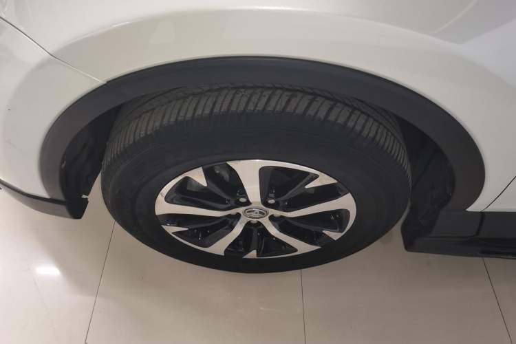 Used Toyota RAV4 2016 2.0L CVT Two-Wheel Drive Fashion Edition China V Standard Exterior 4