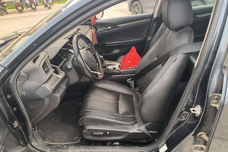 Used Honda Civic 2016 220TURBO CVT Prestige Edition Left Front Seat