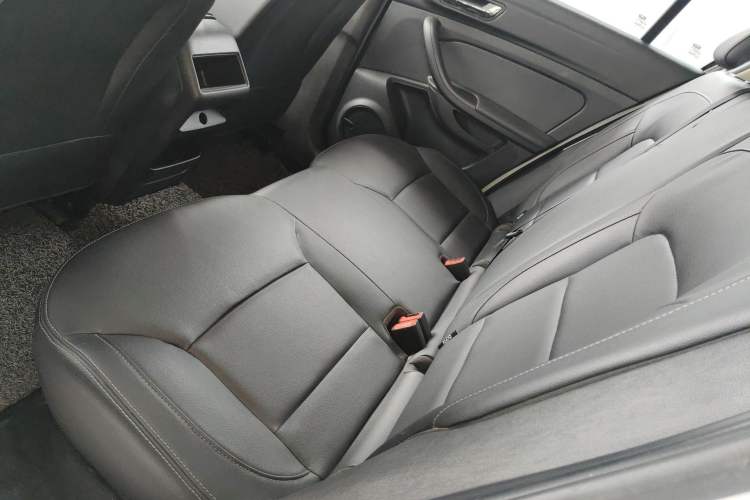 Used Qoros 5 2018 Revised Version 1.6T Automatic Leading Edition