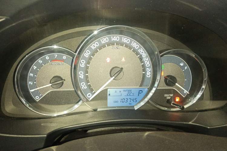 Used Toyota Corolla 2014 1.6L CVT GL Instrument Cluster