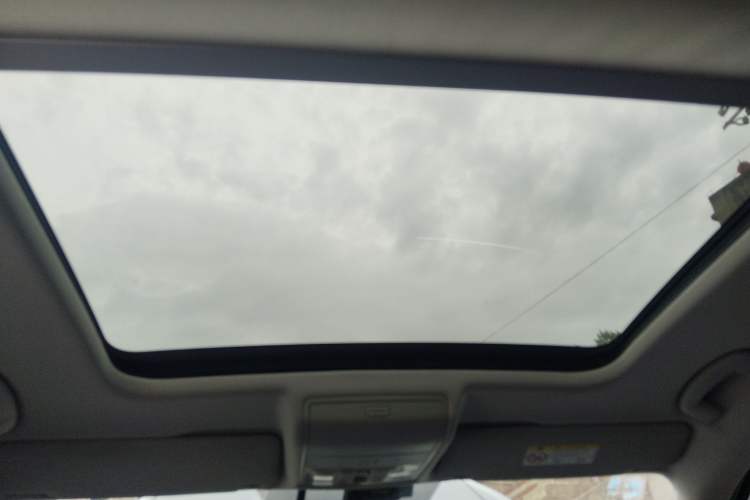 Used Skoda Kodiaq 2019 Facelifted TSI330 5-Seater Two-Wheel-Drive Luxury Enjoyment Edition China VI Standard Headliner