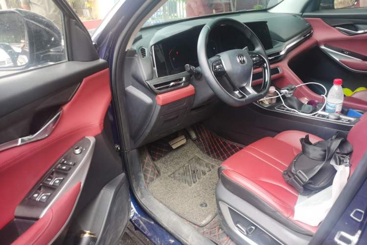 Used Changan CS75 PLUS 2021 1.5T Automatic Luxury Version
