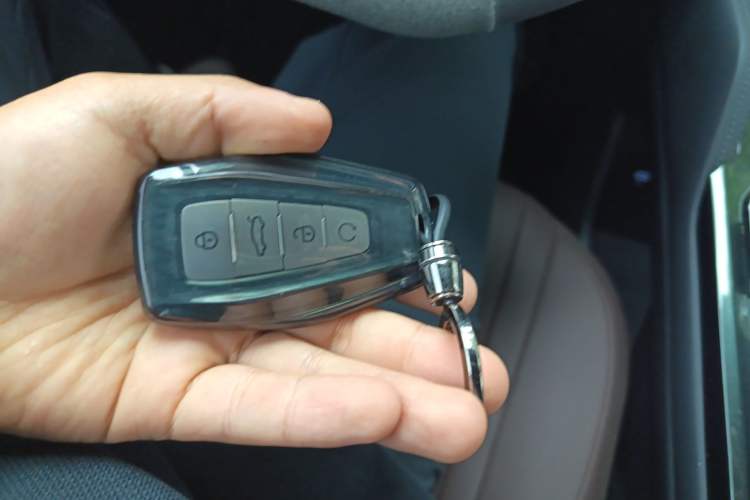 Used Geely Auto Monjaro L 2023 2.0TD High-Power Automatic Two-Wheel Drive Flagship Version Vehicle Key