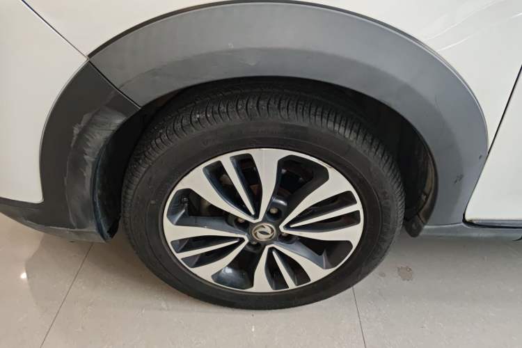 Used Dongfeng Aeolus AX3 2016 1.5L Automatic Zunku Model Left Front Wheel Hub