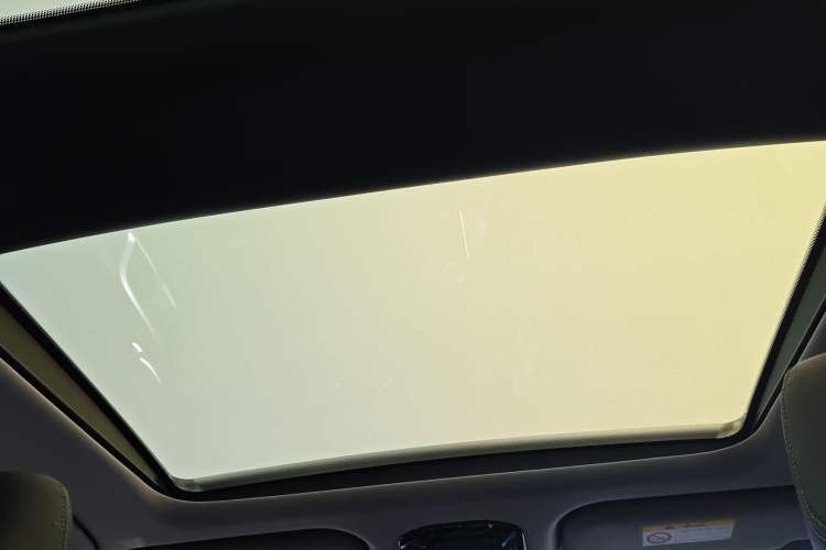 Used Toyota Harrier 2022 Dual-Engine 2.5L CVT Four-Wheel Drive Flagship Edition
