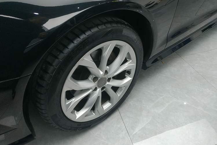 Used Audi A6L 2018 35 TFSI Collector's Edition Left Front Wheel Hub