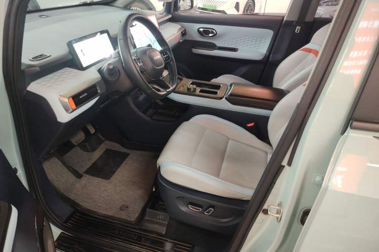 Used AION Y 2022 70 Tech Edition Lithium Iron Phosphate