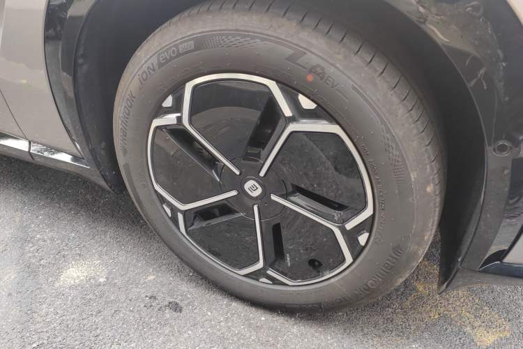 Used Xiaomi Auto YU7 2025 Ultra-Long Range Rear-Wheel Drive Version
