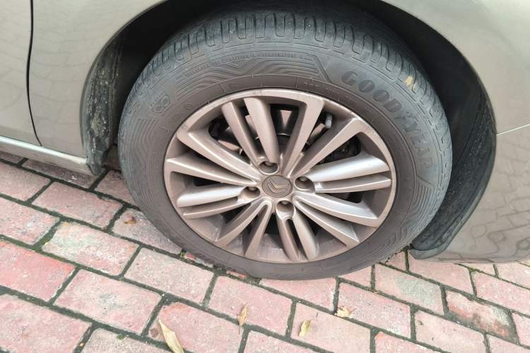 Used Citroen C4L 2014 1.8L Intelligent Drive Automatic Dynamic Model Right Front Wheel Hub