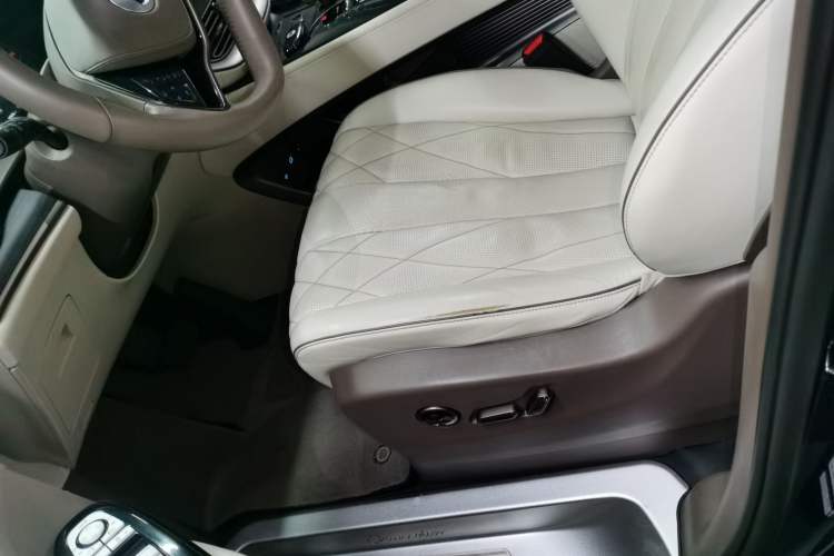 Used Denza D9 2022 DM-i 970 Four-Wheel Drive Flagship Model