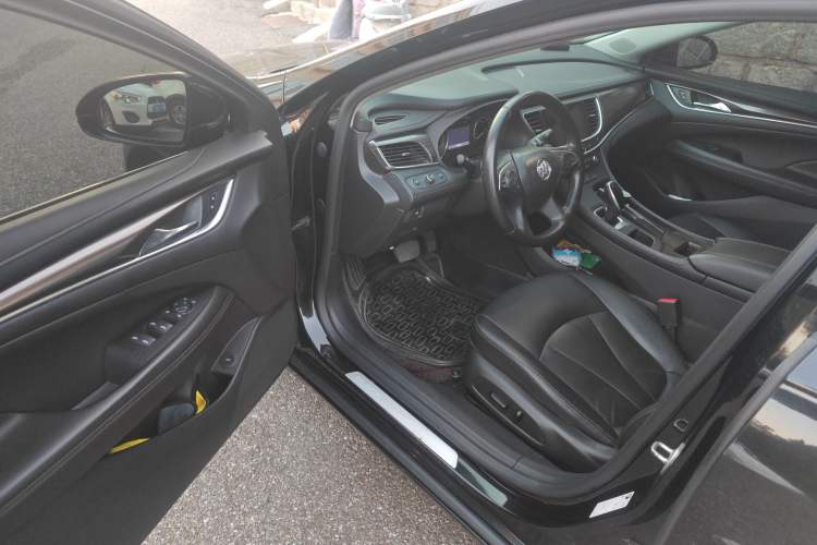 Used Buick LaCrosse 2019 28T Luxury Version