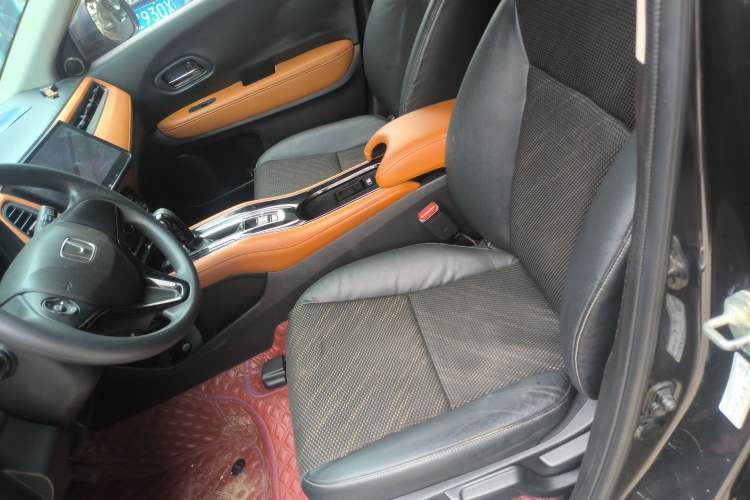 Used Honda Vezel 2016 1.8L CVT Front-Wheel Drive Pioneer Edition
