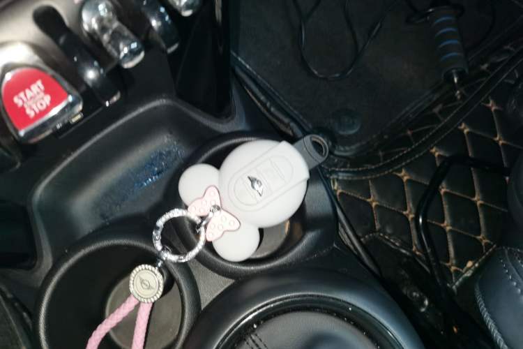 Used MINI MINI 2022 2.0T COOPER S CABRIO Artist
