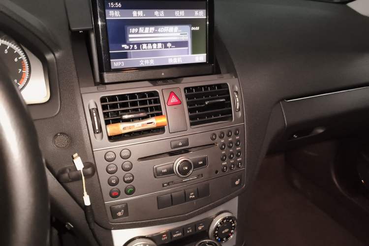 Used Mercedes-Benz C-Class 2010 C 300 Estate Audio And AC Panel