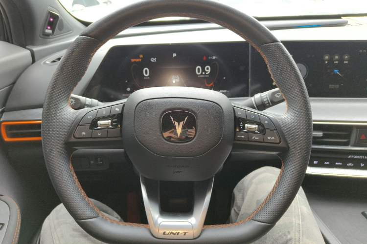 Used CHANGAN UNI-T 2022 1.5T Luxury Edition Steering Wheel