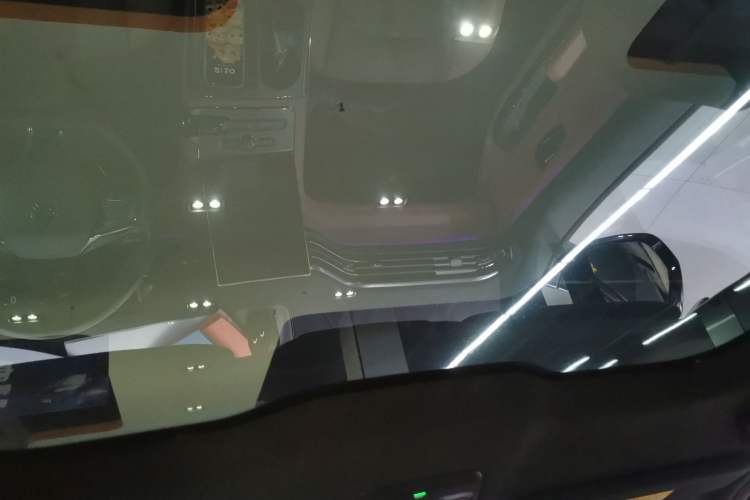 Used Nio EC6 2020 605 km Sport Edition Headliner