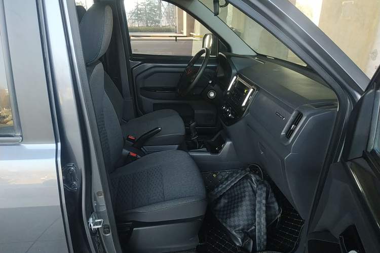 Used Wuling Zhengtu 2021 1.5L Entry-Level LAR